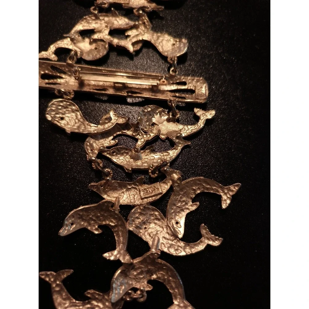 Ultra Craft Vintage Dolphin over the shoulder Brooch Gold Tone Nautical Sea Life